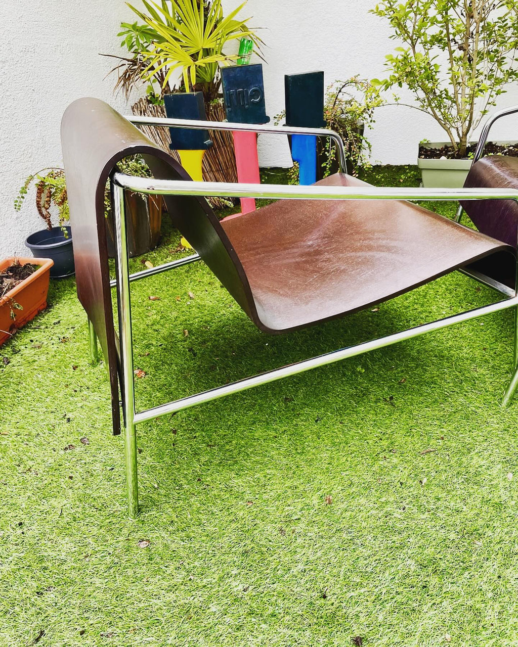 Fauteuil empilable Milan Paris de Artelano, dessinée par Lissoni & Partners