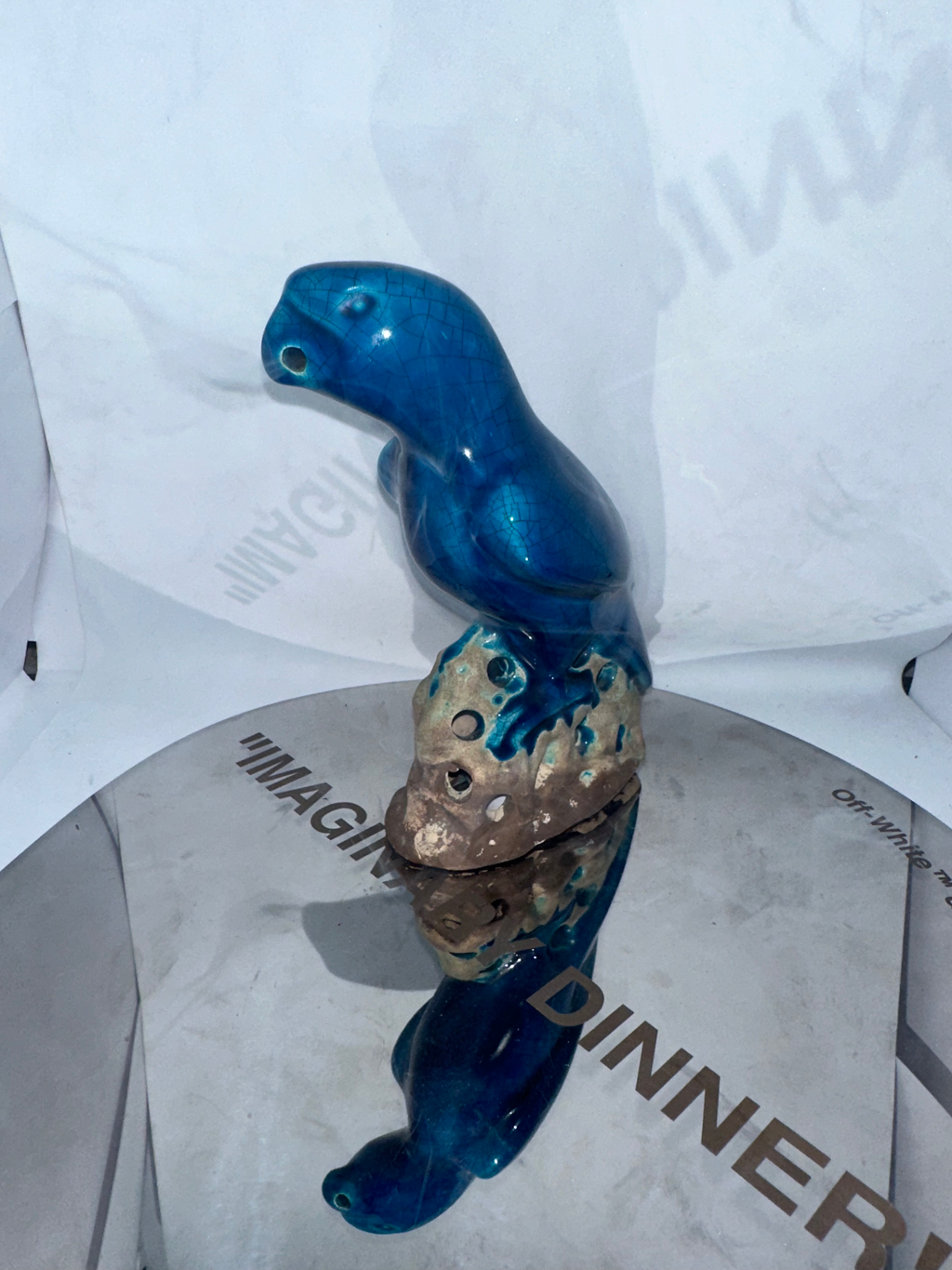 Perroquet en porcelaine émaillée turquoise