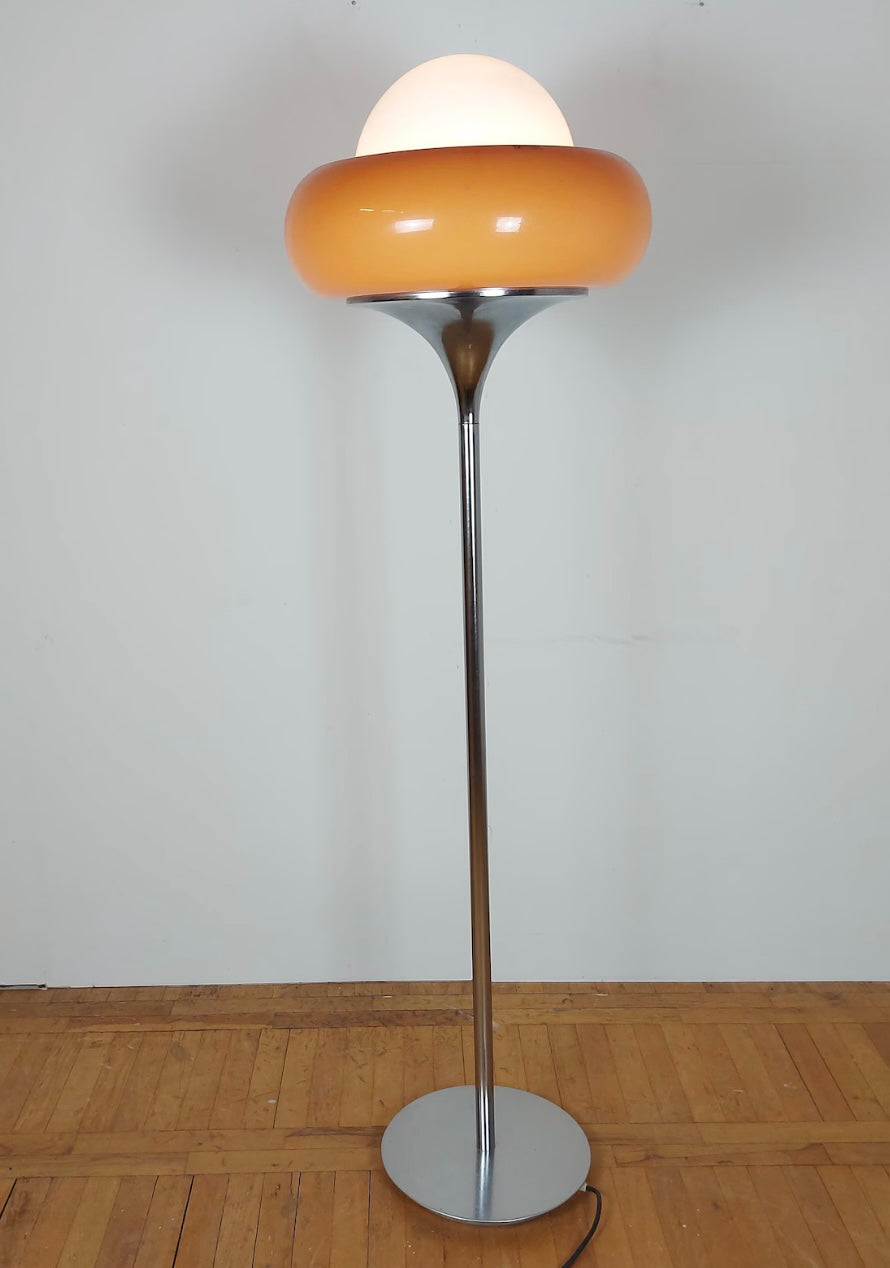 Lampadaire Harvey Guzzini « Tulipe » pour Meblo Italie années 60