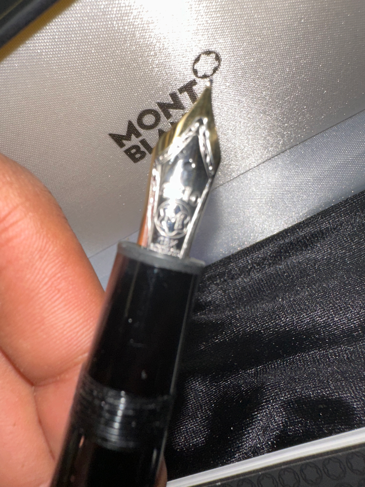STYLO PLUME MEISTERSTÜCK LEGRAND OR 18 K