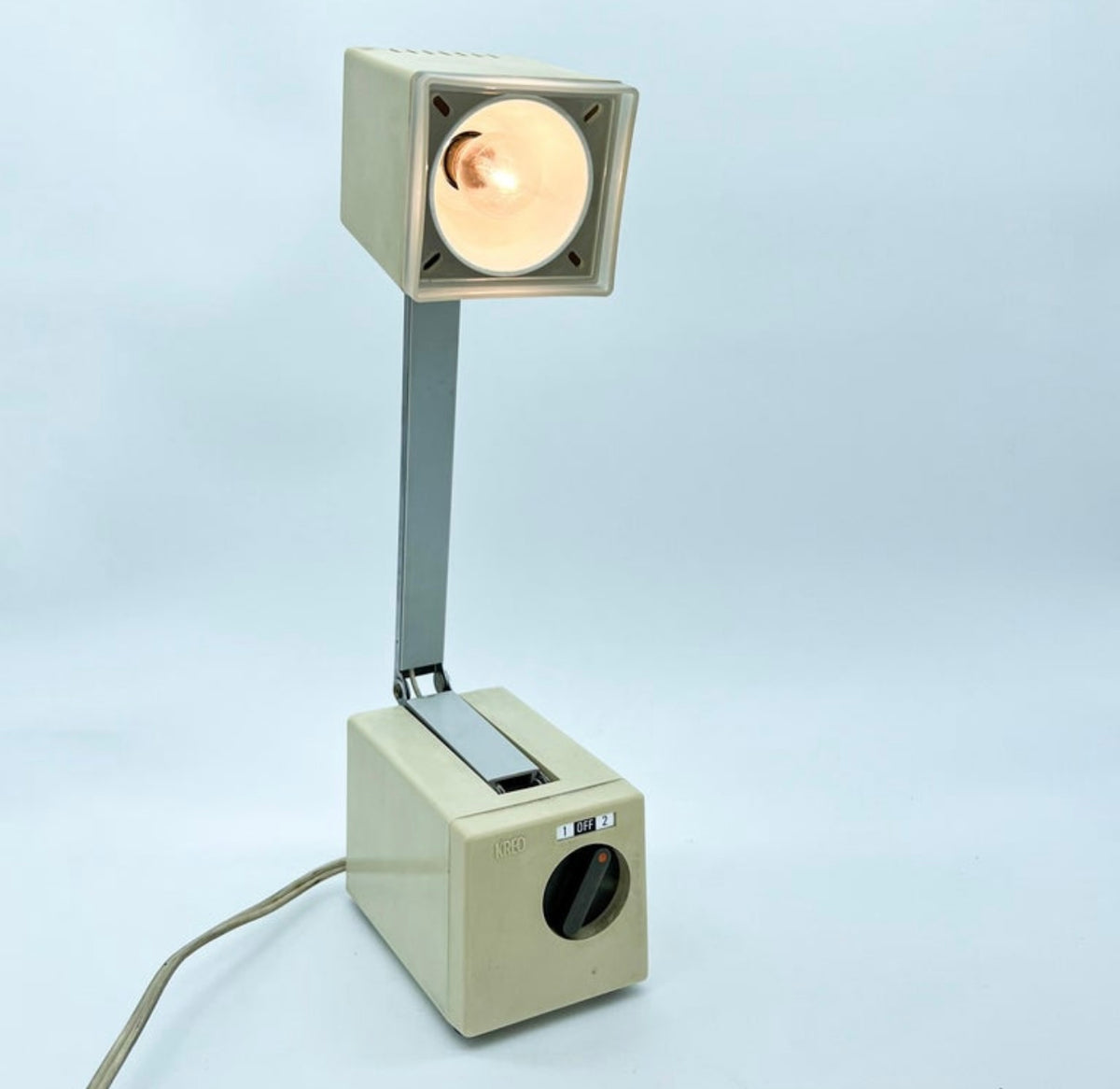 Lampe de table télescopique vintage Kreo Lite modèle NA 270, en plastique blanc