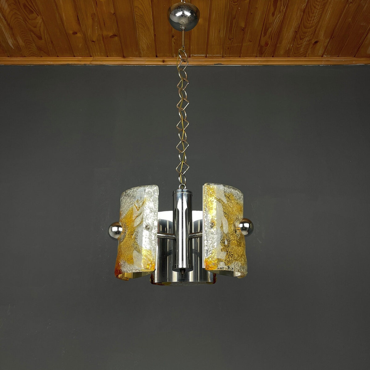 Suspension vintage en verre de Murano texturé et chrome – Italie, années 1970