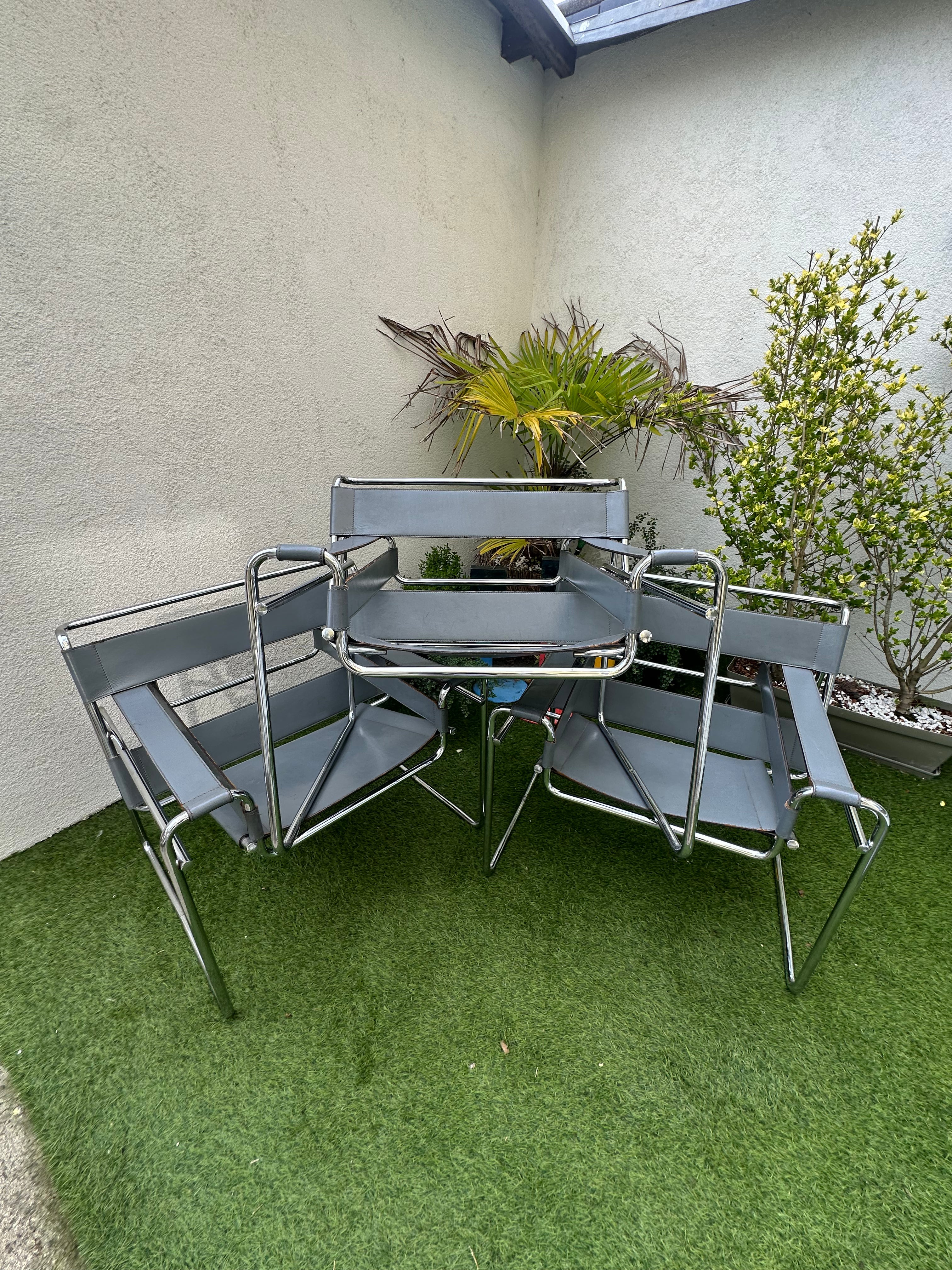 Fauteuil style Wassily Marcel Breuer
